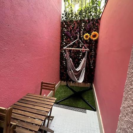 Апартаменти Artistic Digital Getaway - Patio & Great Location! Лісабон Екстер'єр фото