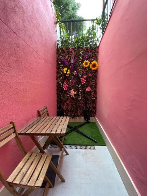 Апартаменти Artistic Digital Getaway - Patio & Great Location! Лісабон Екстер'єр фото